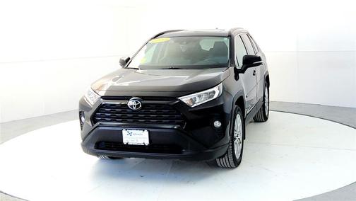 2020 Toyota RAV4 XLE Premium