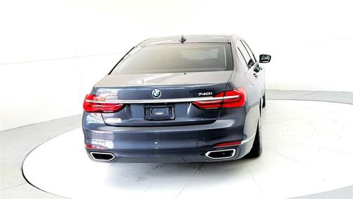 2017 BMW 740 xDrive