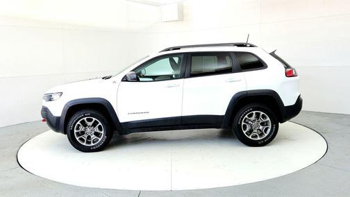 Bright White Clearcoat 2021 Jeep Cherokee Trailhawk