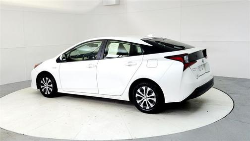 2019 Toyota Prius XLE