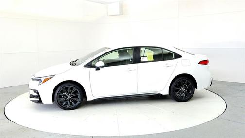 Ice Cap 2026 Toyota Corolla SE