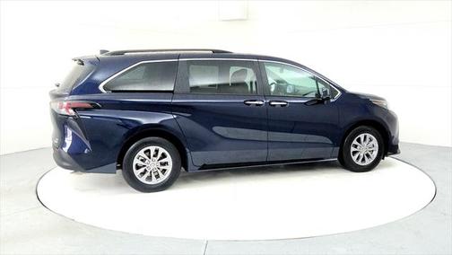 2024 Toyota Sienna XLE 7 Passenger