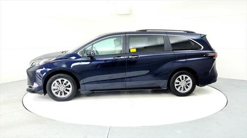 2024 Toyota Sienna XLE 7 Passenger