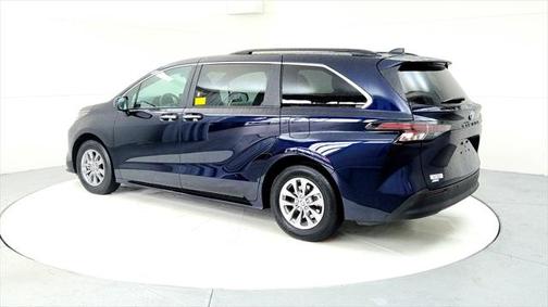2024 Toyota Sienna XLE 7 Passenger