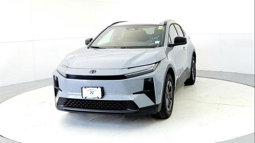 Cement 2026 Toyota C-HR SE