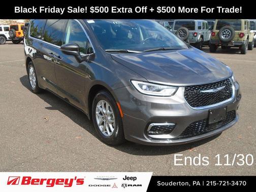 2023 Chrysler Pacifica Touring L