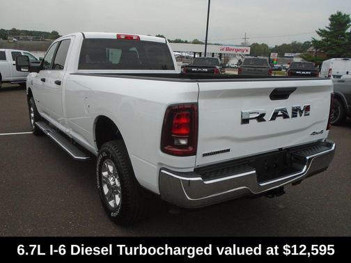 2025 RAM 2500 Big Horn Crew Cab 4x4 8' Box