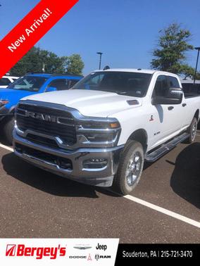 2025 RAM 2500 Big Horn Crew Cab 4x4 8' Box