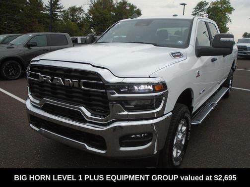 2025 RAM 2500 Big Horn Crew Cab 4x4 8' Box
