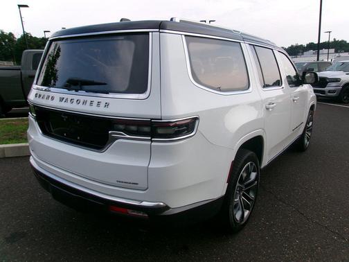 Bright White Clearcoat 2022 Jeep Grand Wagoneer Series III 4x4