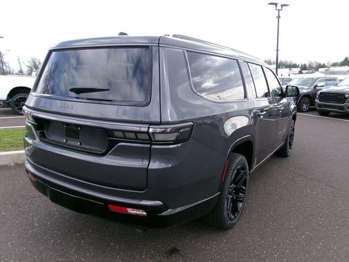 2026 Jeep Grand Wagoneer L Limited Reserve 4x4