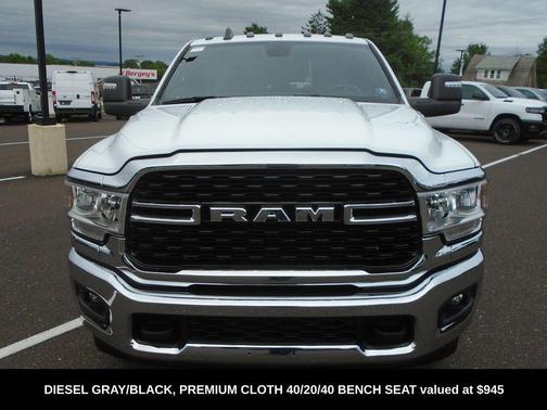 2024 RAM 3500 Big Horn Crew Cab 4x4 8' Box