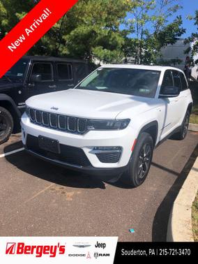2023 Jeep Grand Cherokee 4xe Base