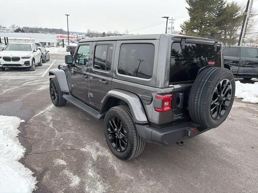 2025 Jeep Wrangler 4xe Sahara