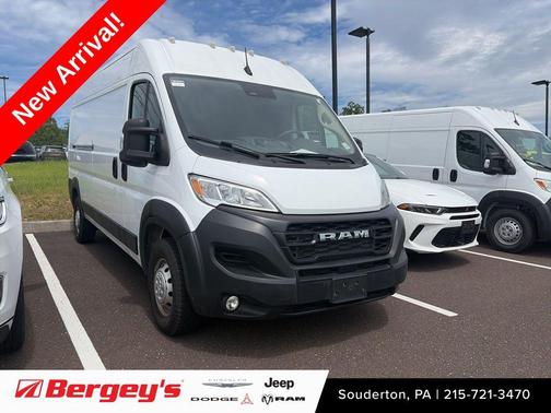 Bright White Clearcoat 2025 RAM ProMaster 2500 Tradesman