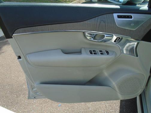 2021 Volvo XC90 T6 Inscription