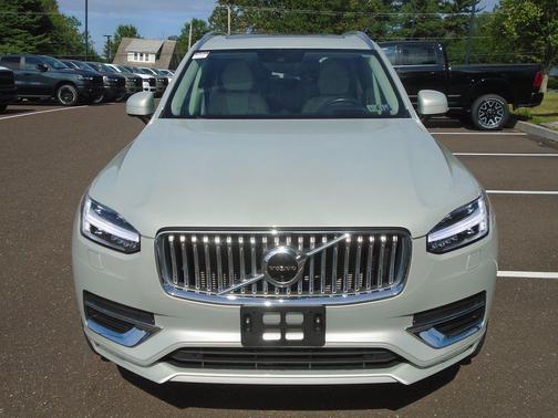 2021 Volvo XC90 T6 Inscription