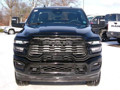 2025 RAM 2500 Big Horn Crew Cab 4x4 6'4' Box