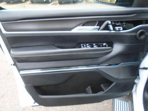 2024 Jeep Grand Wagoneer L Series II 4x4