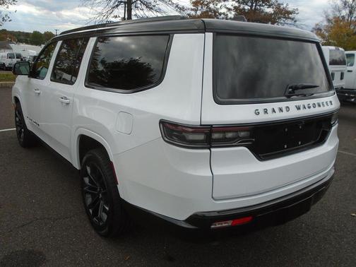 2024 Jeep Grand Wagoneer L Series II 4x4