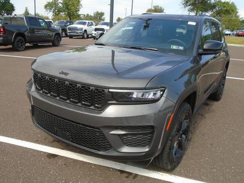 2025 Jeep Grand Cherokee Altitude
