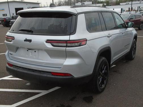 2025 Jeep Grand Cherokee L Altitude