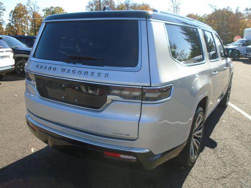 2024 Jeep Grand Wagoneer L Series III 4x4