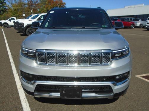 2024 Jeep Grand Wagoneer L Series III 4x4