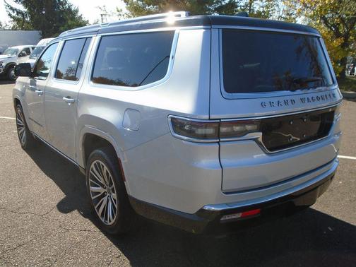 2024 Jeep Grand Wagoneer L Series III 4x4