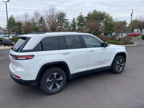 Bright White Clearcoat 2022 Jeep Grand Cherokee 4xe Base
