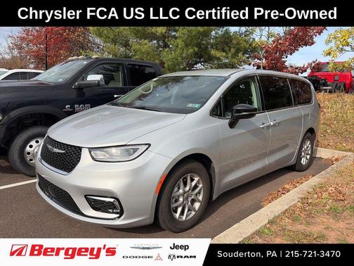 2024 Chrysler Pacifica Touring L