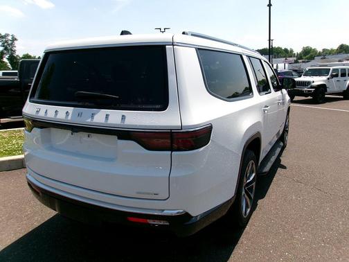 Bright White Clearcoat 2024 Jeep Wagoneer L Series II 4x4