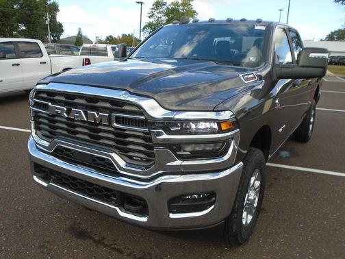 2025 RAM 2500 Big Horn Crew Cab 4x4 6'4' Box