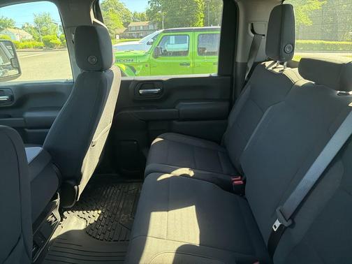 Black 2025 Chevrolet Silverado 2500 Custom
