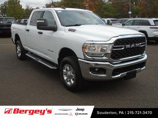 2024 RAM 2500 Big Horn Crew Cab 4x4 6'4' Box