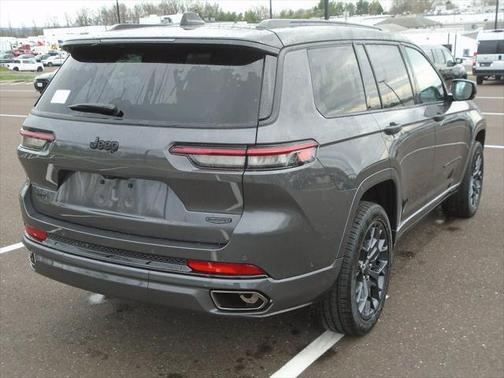 2025 Jeep Grand Cherokee L Summit Reserve