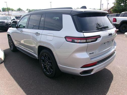 Silver Zynith 2024 Jeep Grand Cherokee L Summit Reserve