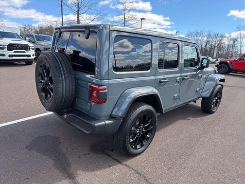 2025 Jeep Wrangler 4xe Sahara