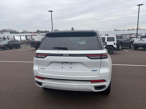 2022 Jeep Grand Cherokee 4xe Summit Reserve