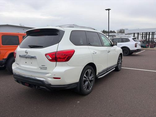 2019 Nissan Pathfinder Platinum