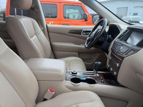 2019 Nissan Pathfinder Platinum