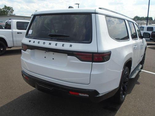 2025 Jeep Wagoneer L Series II Carbide 4x4