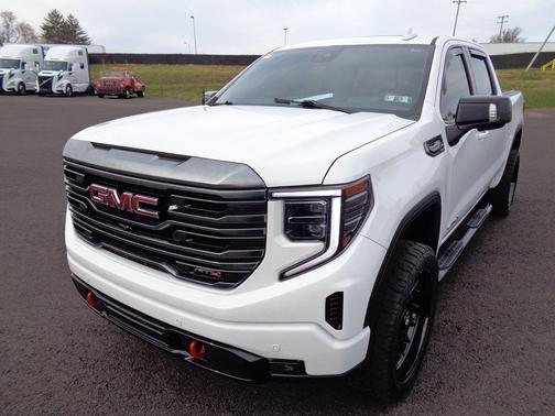 2022 GMC Sierra 1500 AT4