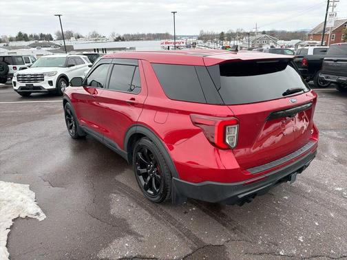 2021 Ford Explorer ST