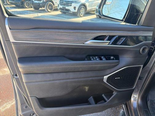 2024 Jeep Wagoneer Series III 4x4