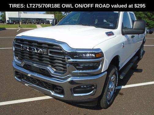 2025 RAM 2500 Tradesman Crew Cab 4x4 8' Box