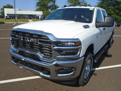2025 RAM 2500 Tradesman Crew Cab 4x4 8' Box
