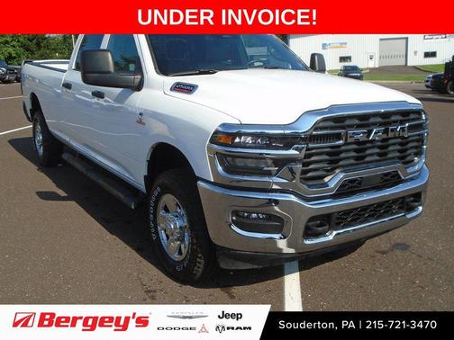 2025 RAM 2500 Tradesman Crew Cab 4x4 8' Box