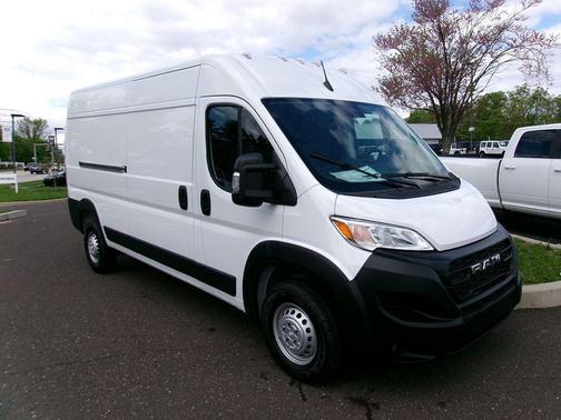 Bright White Clearcoat 2026 RAM ProMaster 2500 Tradesman