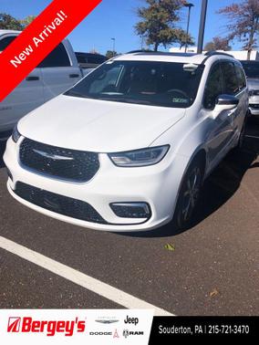 2024 Chrysler Pacifica L